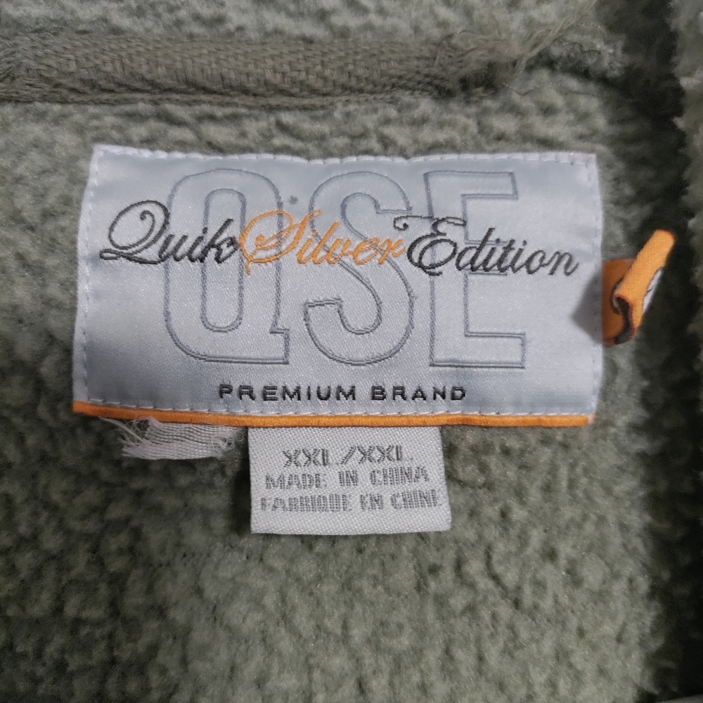 Quick Silver hooded zip up jacket - Picture 3 of 6